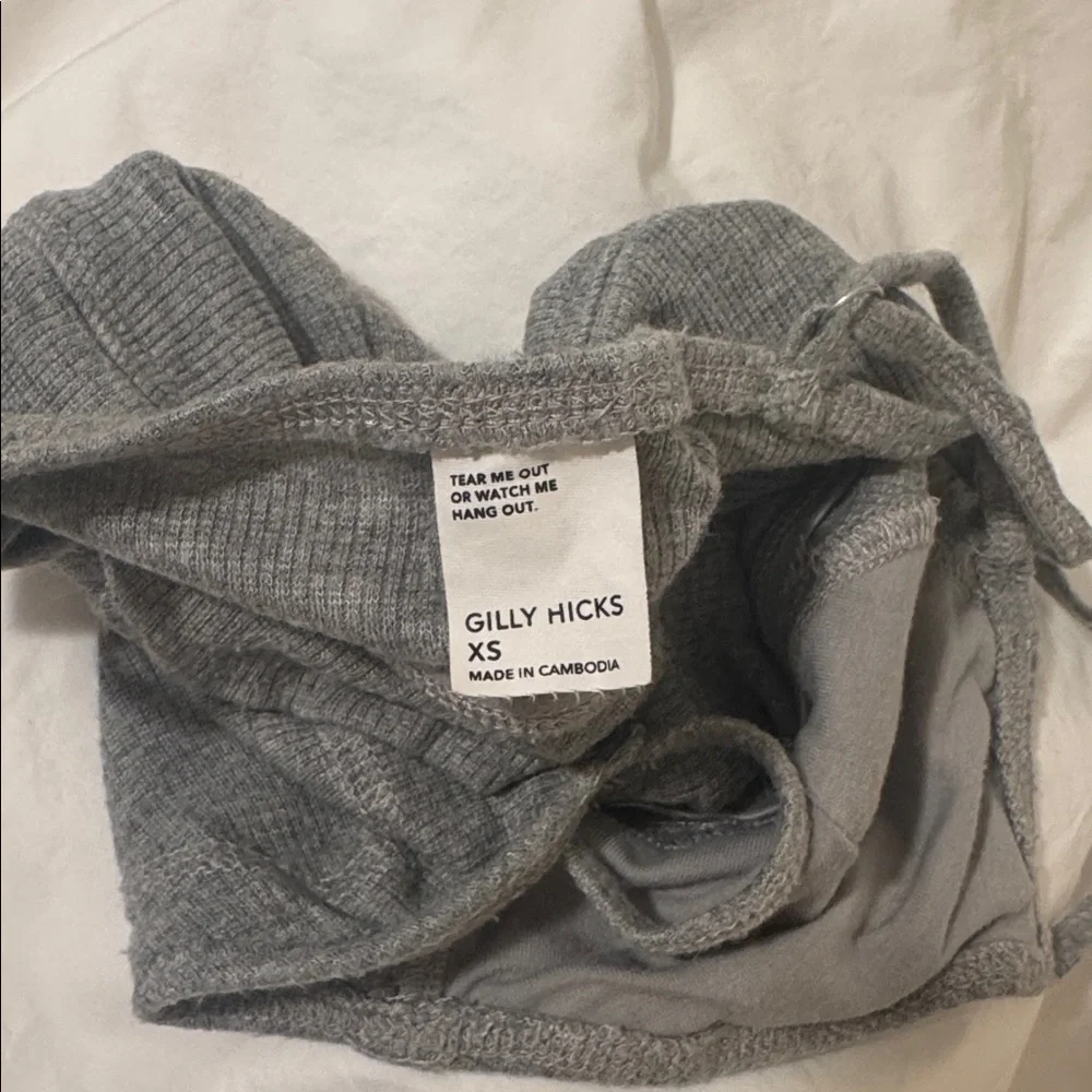 Gray Ribbed Crop tank - Picture 3 of 3